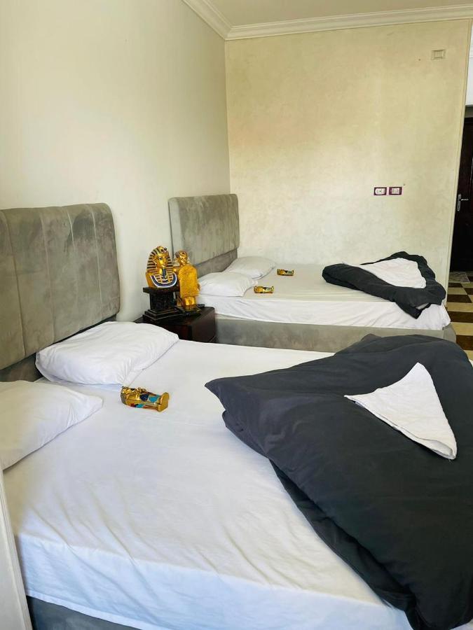 Pyramid Stars Inn Cairo Exterior photo